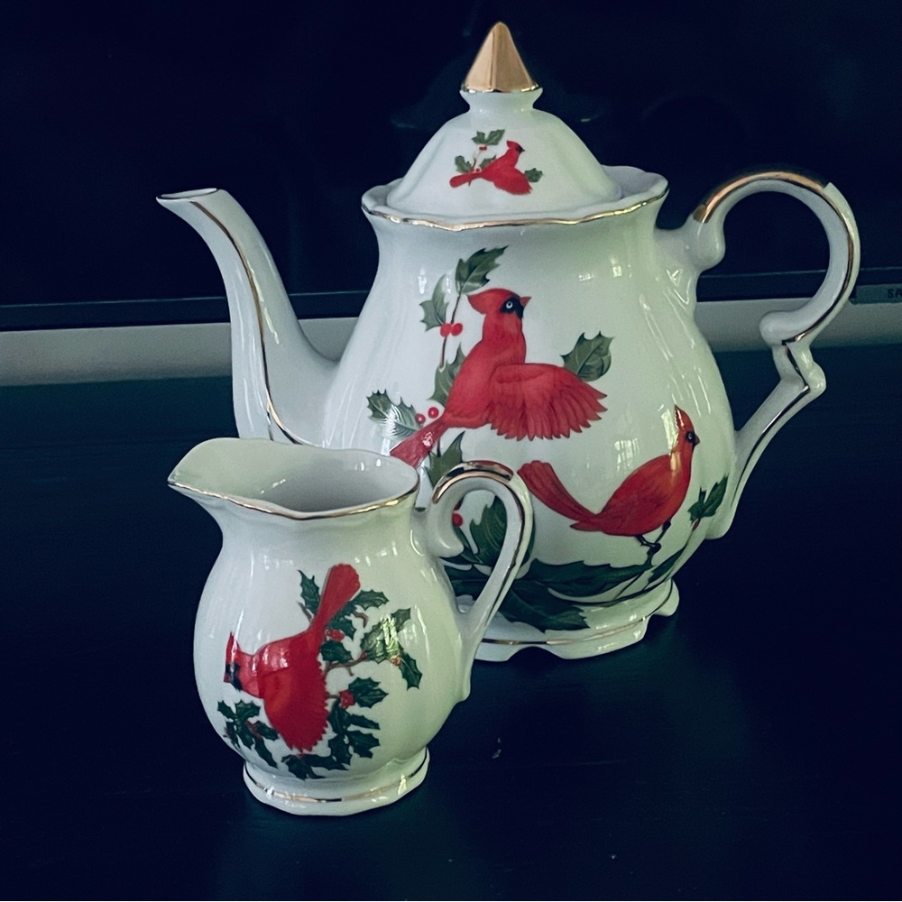 LEFTON CARDINAL COFFEE POT & CREAMER SET PORCELAIN TEAPOT SET 1984
